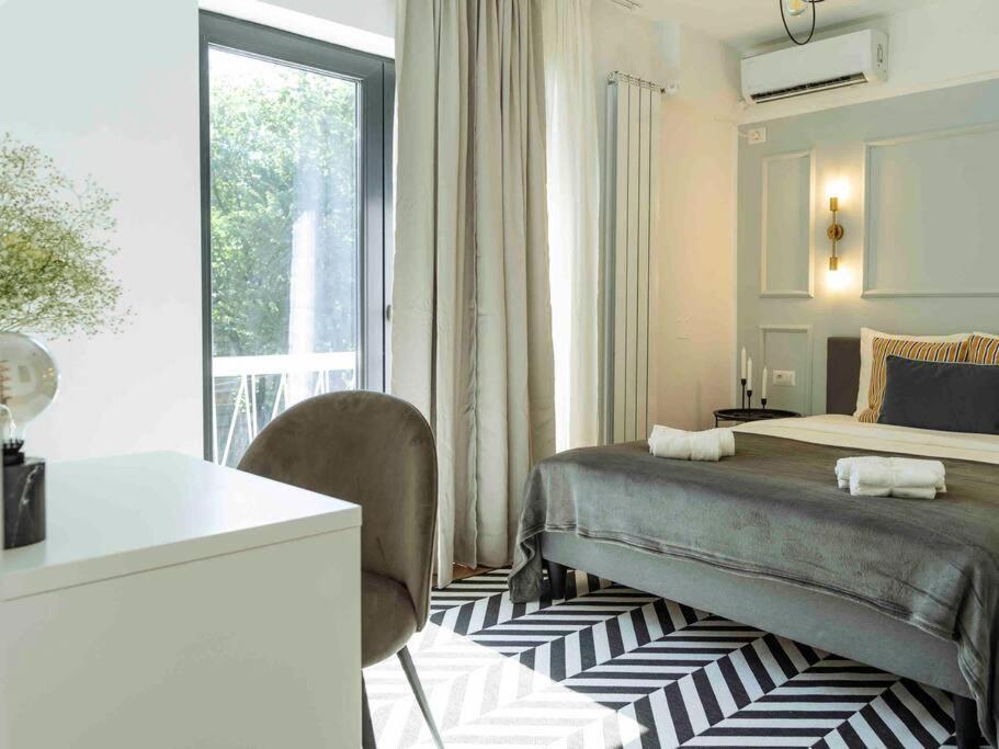 Bright 2br - Location - Balcony Bucharest