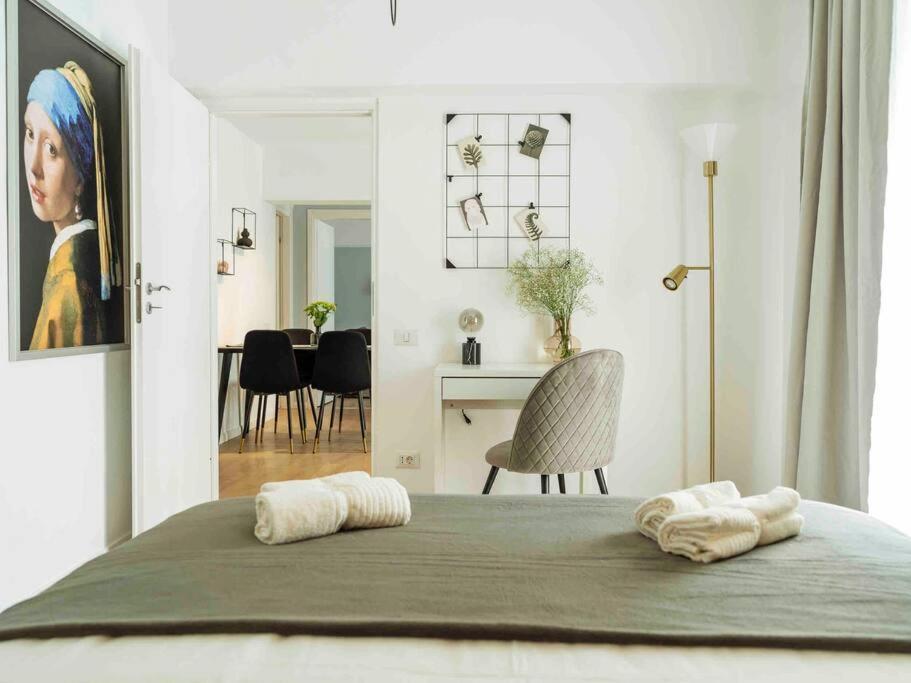Bright 2br - Location - Balcony Bucharest