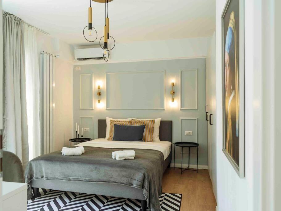 Bright 2br - Location - Balcony Apartment *