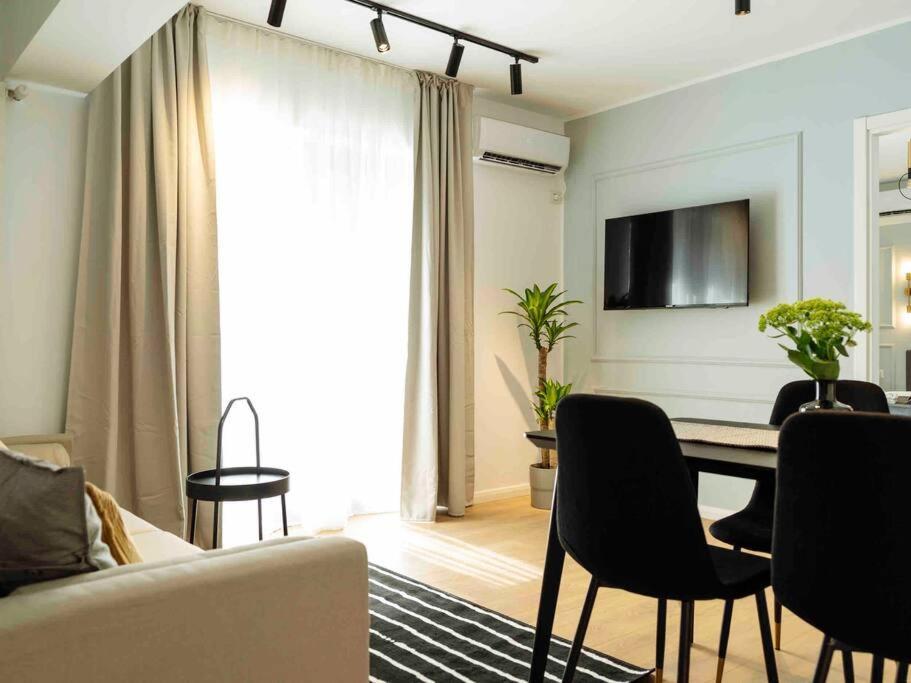 Bright 2br - Location - Balcony Bucharest