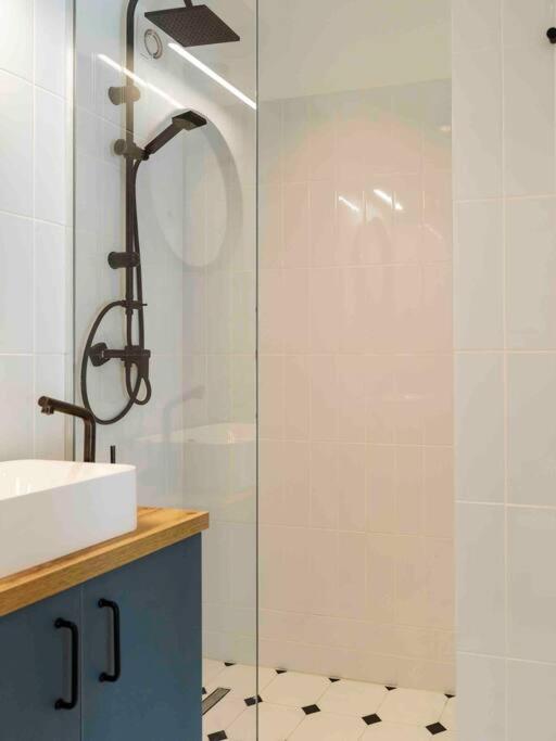 Apartment Bright 2br - Location - Balcony *